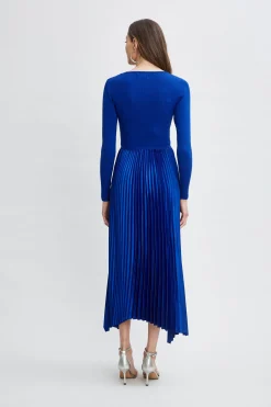 Elie Tahari Long Sleeve Knit Pleated Dress- Dresses & Jumpsuits